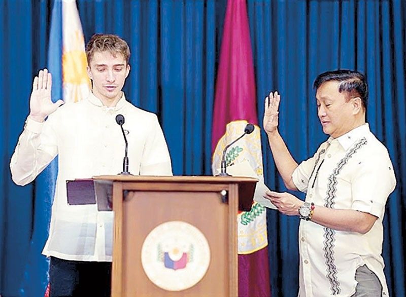 Korovin takes oath as naturalized Filipino