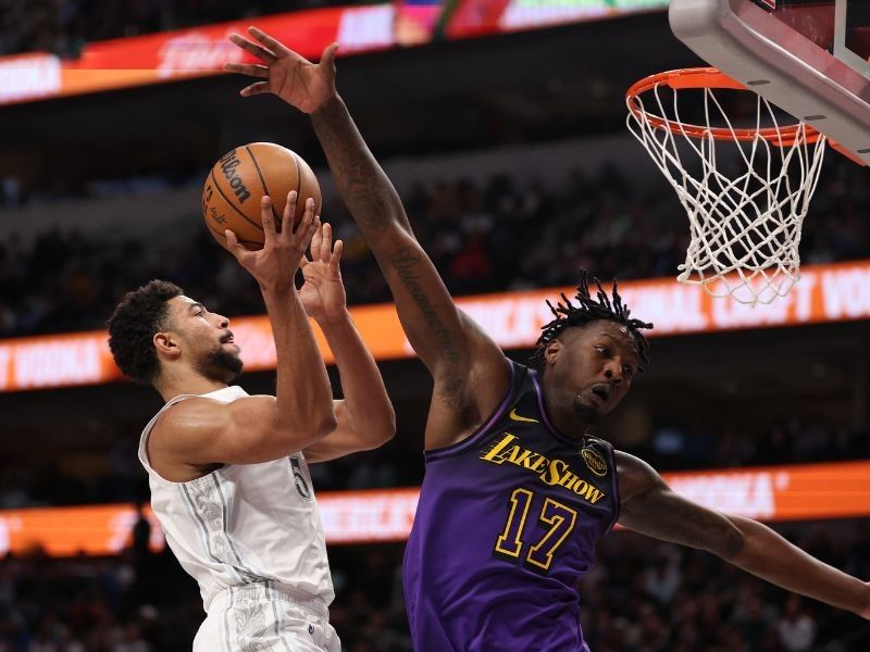 Short-handed Mavs cruise past Lakers, Timberwolves spoil Zion's return