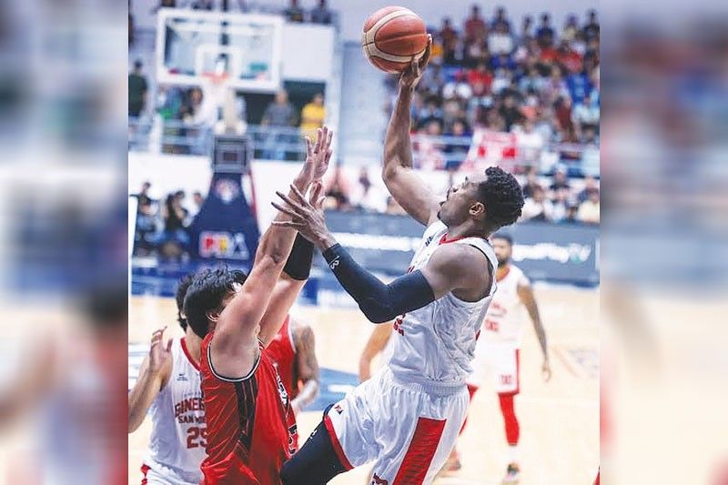 Brownlee, Malonzo gumana sa Gin Kings