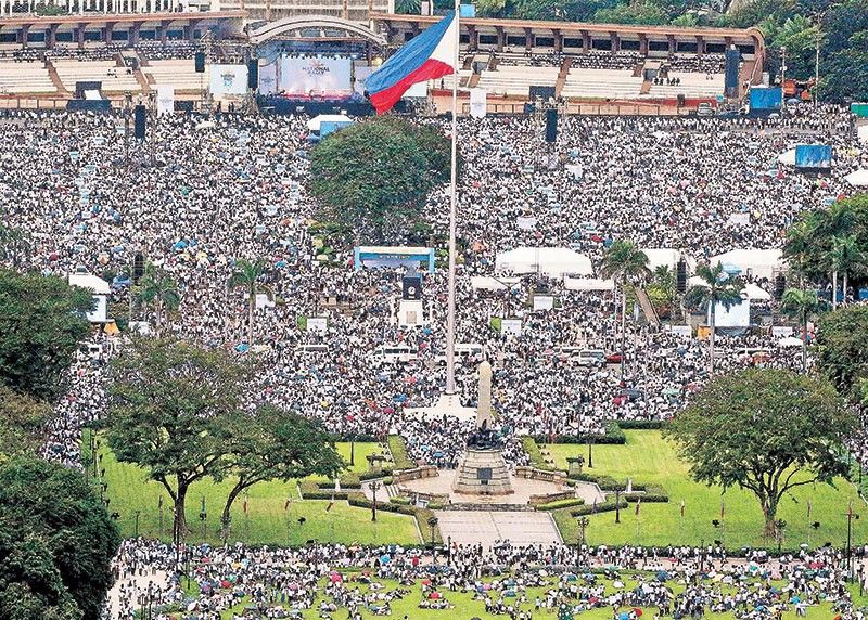 Mammoth INC rally calls for peace, unity