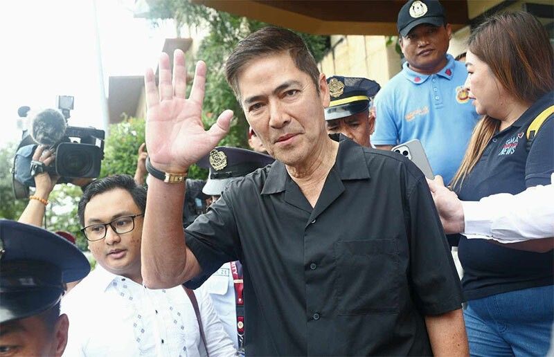 Vic Sotto sues Darryl Yap for over P30M damages