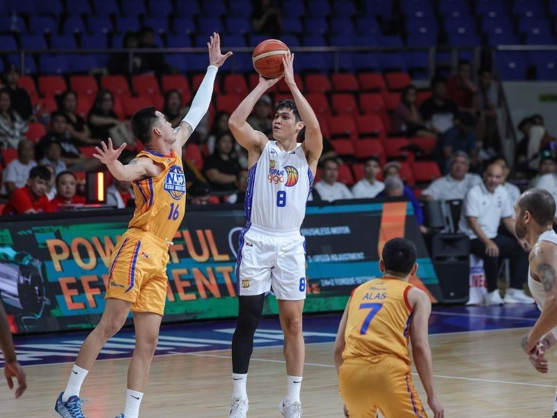 Sizzling Tropang Giga add to Road Warriors' woes