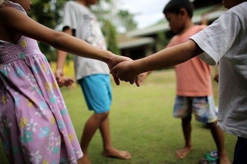 2 paslit na lalaki, kinustodiya ng DSWD