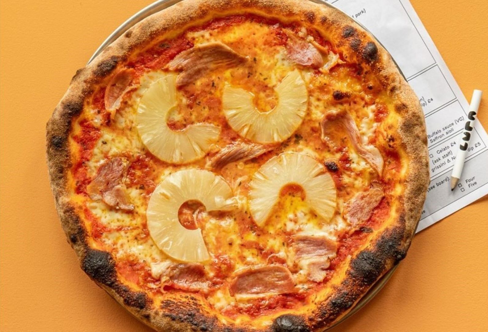 UK pizzeria reignites pineapple debate with P7,000 charge