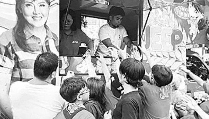 Nutri-jeep ni Sen. Imee, namahagi ng pagkain sa prusisyon sa Tondo