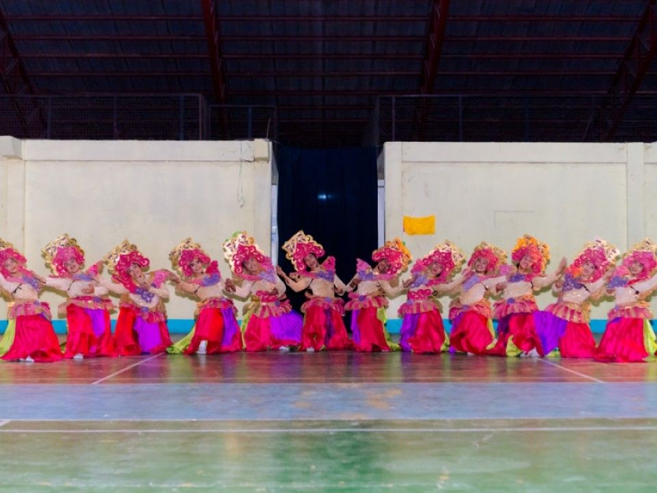 Negros dance group joins international Chinese New Year parade in Hong Kong