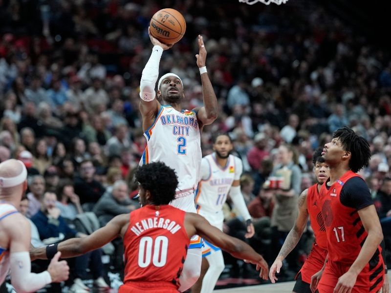 Thunder hold off Trail Blazers for bounce-back win