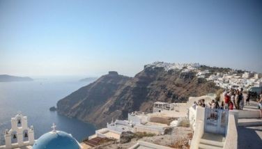 Greece orders schools to close as quakes shake Santorini island