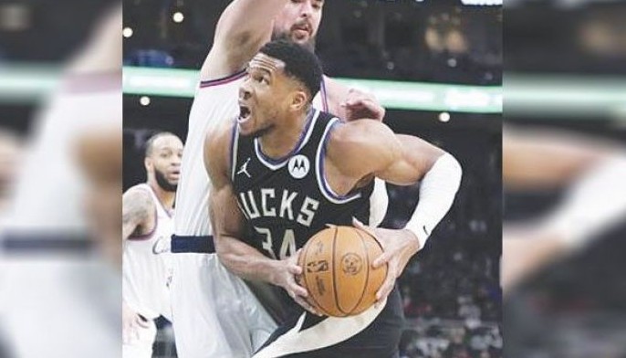 Giannis bumandera sa panalo ng Bucks