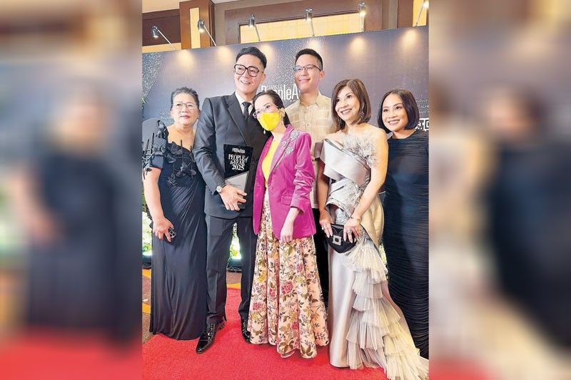 Kris marks EDSA day by honoring ties that bind