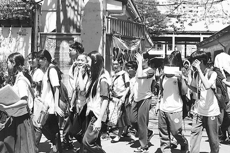 Dahil sa matinding init: Klase sa Metro Manila, sinuspinde