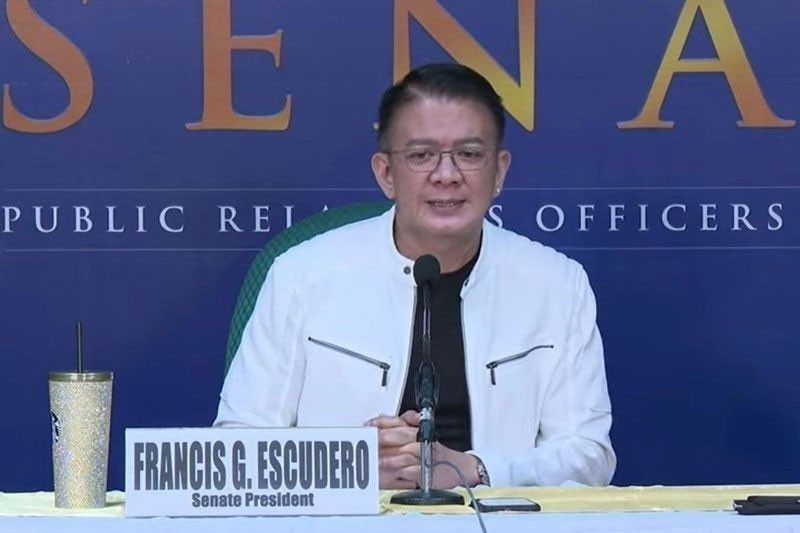 Chiz shrugs off signature drive for impeach trial