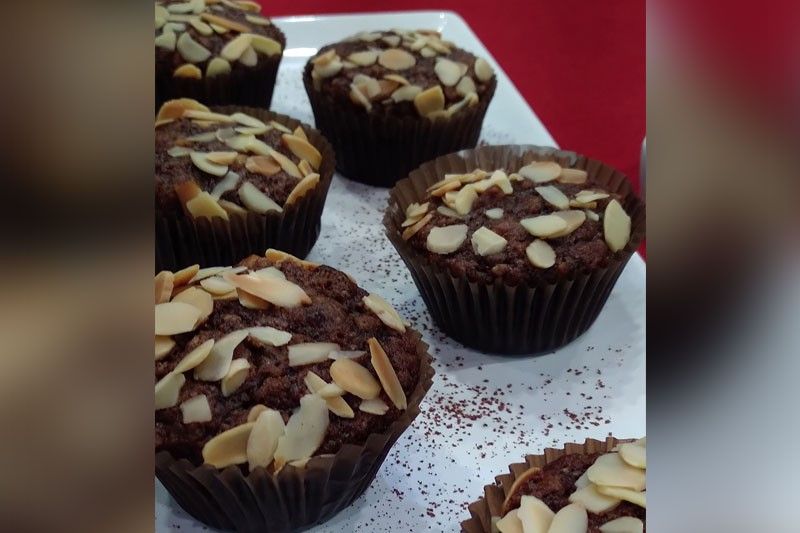 Chef Dorothy Ferreria’s recipe: Fruity and Nutty Banana Cupcakes