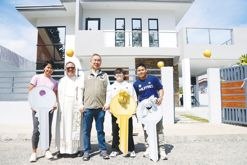 P15 milyong house and lot pa-bertdey kay Yulo