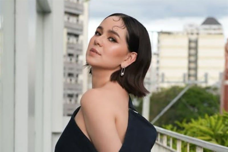 Mikee Quintos successfully defends thesis, to graduate from college after 10 years