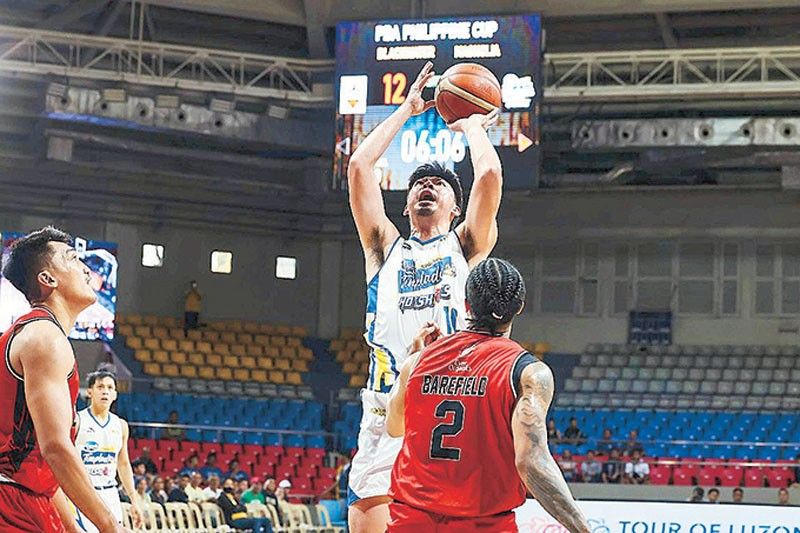 Hotshots get ball rolling