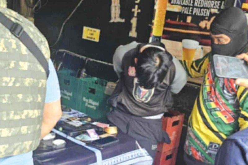 Polis nadakpan sa buybust