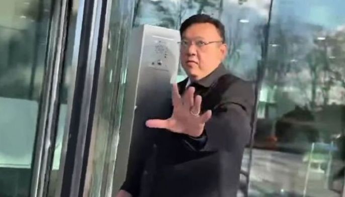 Harry Roque itinurong nasa likod ng &lsquo;polvoron video&rsquo;