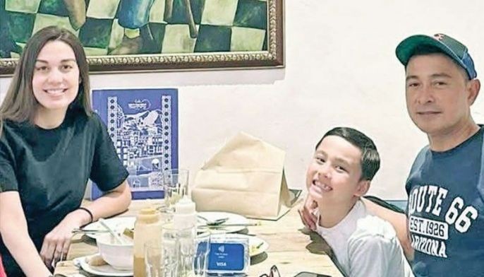 Cesar Montano bonds with love child