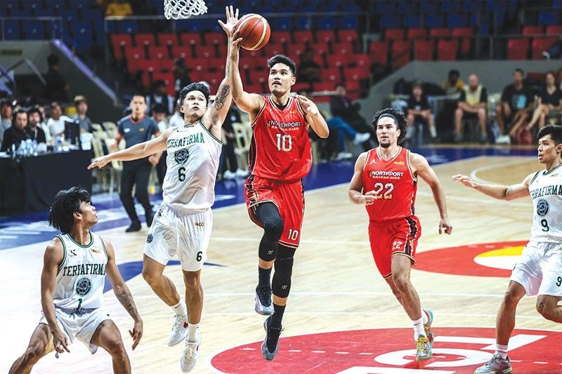 NorthPort gilihian og daog, NLEX namawi