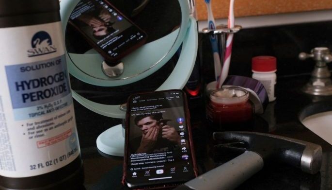 'Toxic beauty': Rise of 'looksmaxxing' influencers