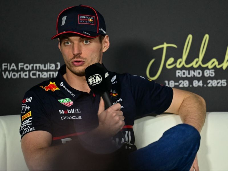 Verstappen dismisses Red Bull exit fears