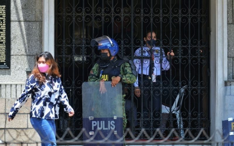 Philippine elections: Is winning worth taking a bullet?