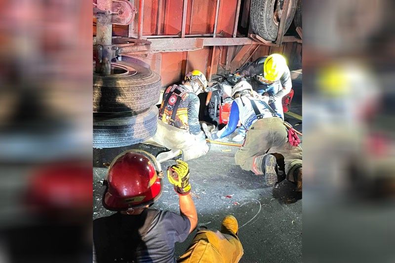 Mag-ina, driver pisak sa karambola ng 6 sasakyan