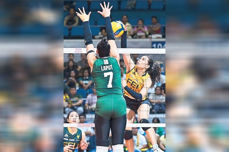 FEU keeps DLSU on hold