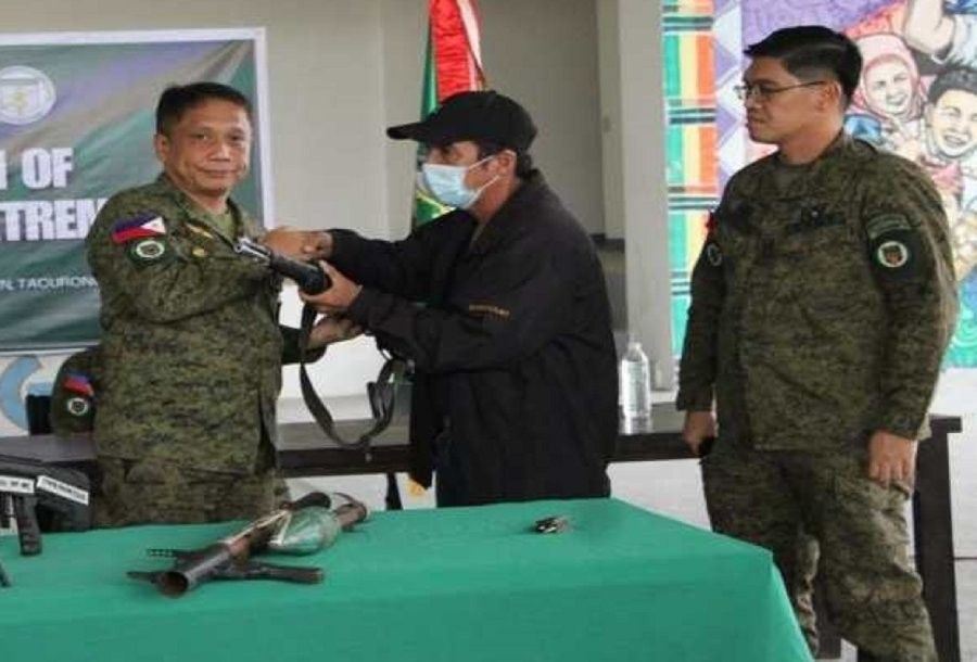 6 Central Mindanao terrorist bomb makers surrender to Army
