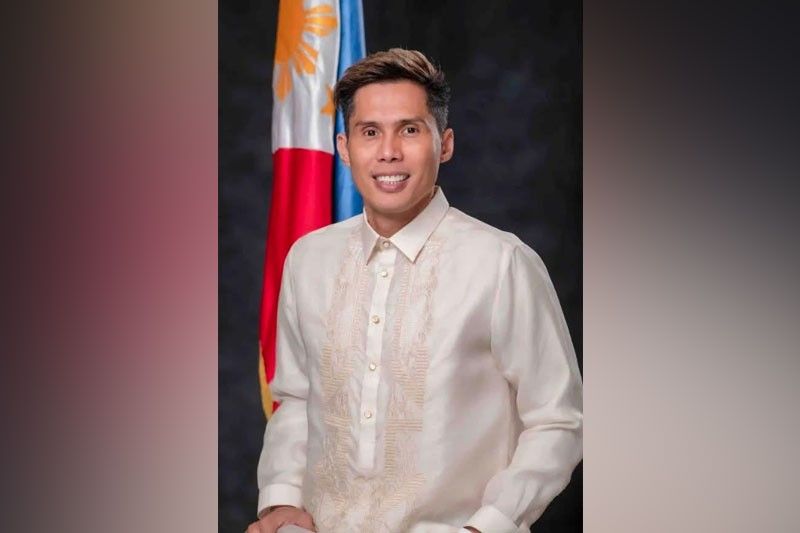 Garcia blames Hontiveros anew over budget flaws