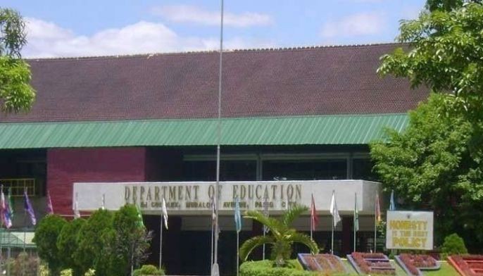 DepEd vows to address functional illiteracy in SHS