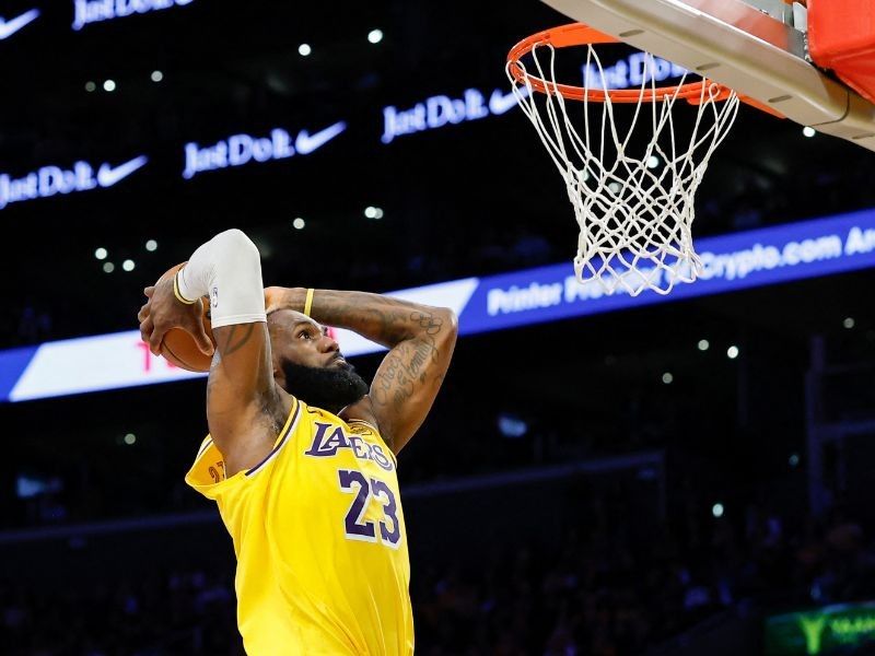LeBron to mull NBA future after Lakers playoff exit