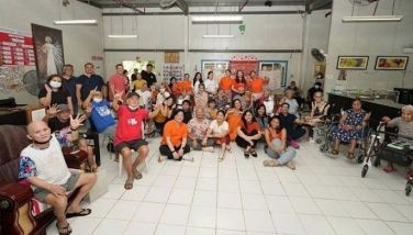 Senior citizens enjoy 'improv' comedy, receive wheelchairs in outreach program
