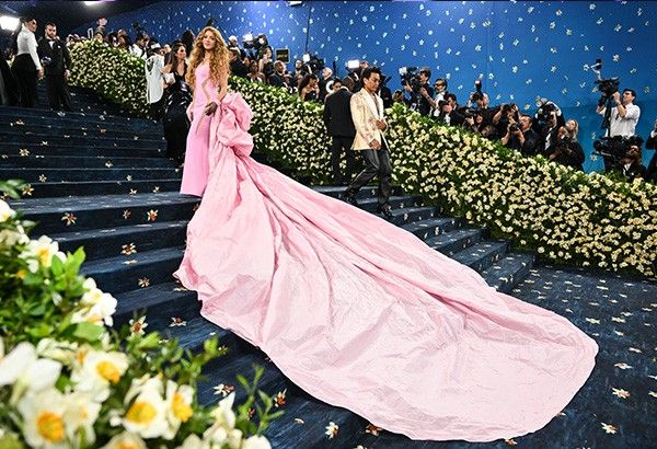 Stars shine at Met Gala, showcasing Black dandyism