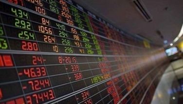 Stock market tumbles on slower GDP results