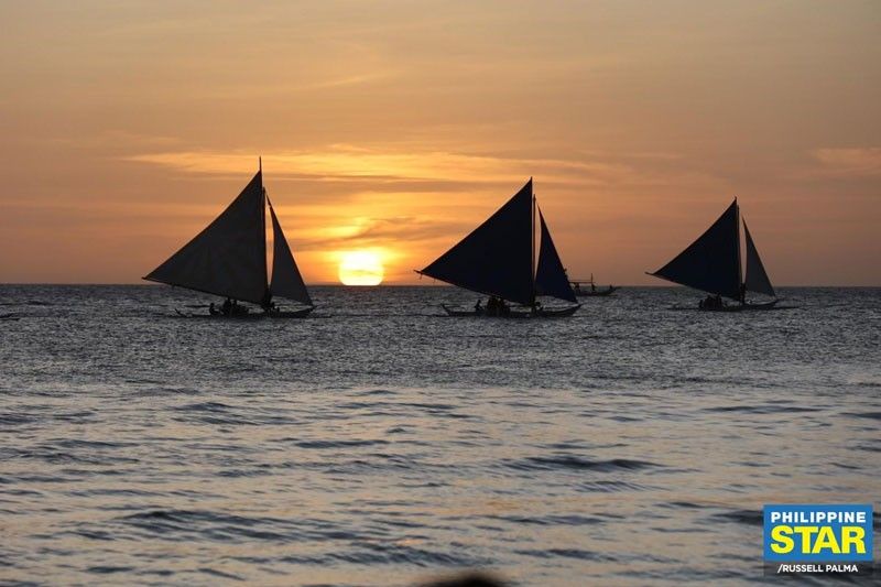 Blackouts hit Boracay, other Philippine tourist spots