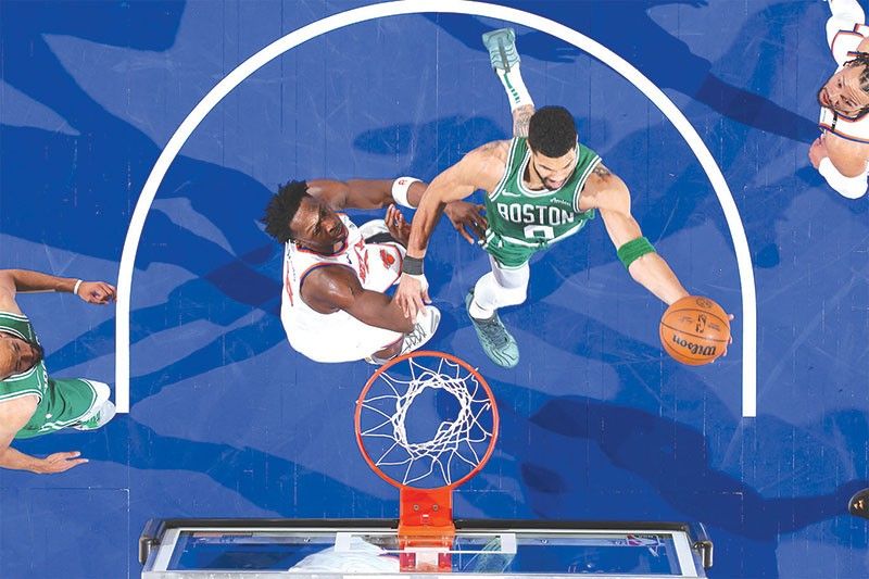 Celtics bangis nga miresbak sa Knicks, Wolves 2-1 na
