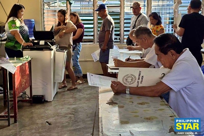 300 voting machines pumalya