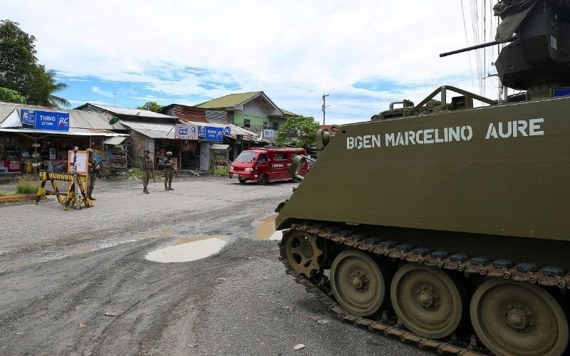 Violence in south, cash seizure in Cebu cast shadow on May 12 polls