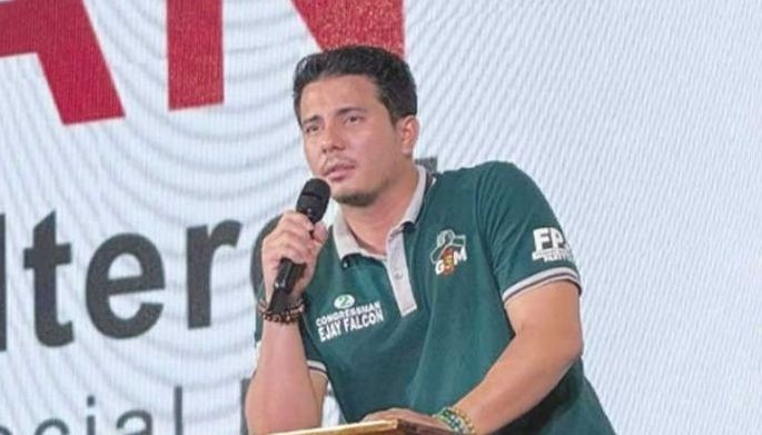 Ejay at Marco, malas sa pulitika