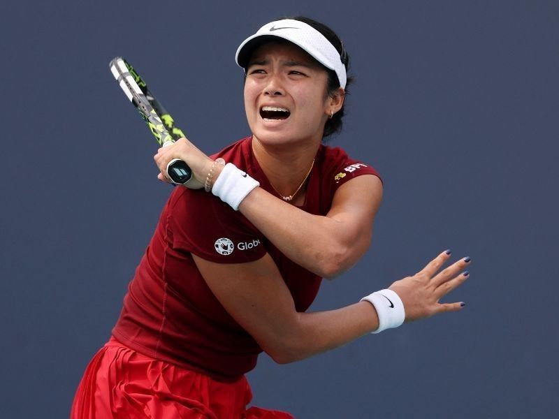Italian pair outlasts Eala, Gauff