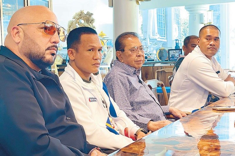Suarez aches for rematch with Navarrete