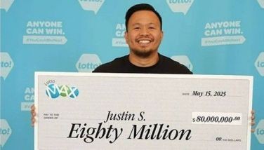 'Struggling' Filipino immigrant wins P4.64 billion from biggest lottery in Canadian history