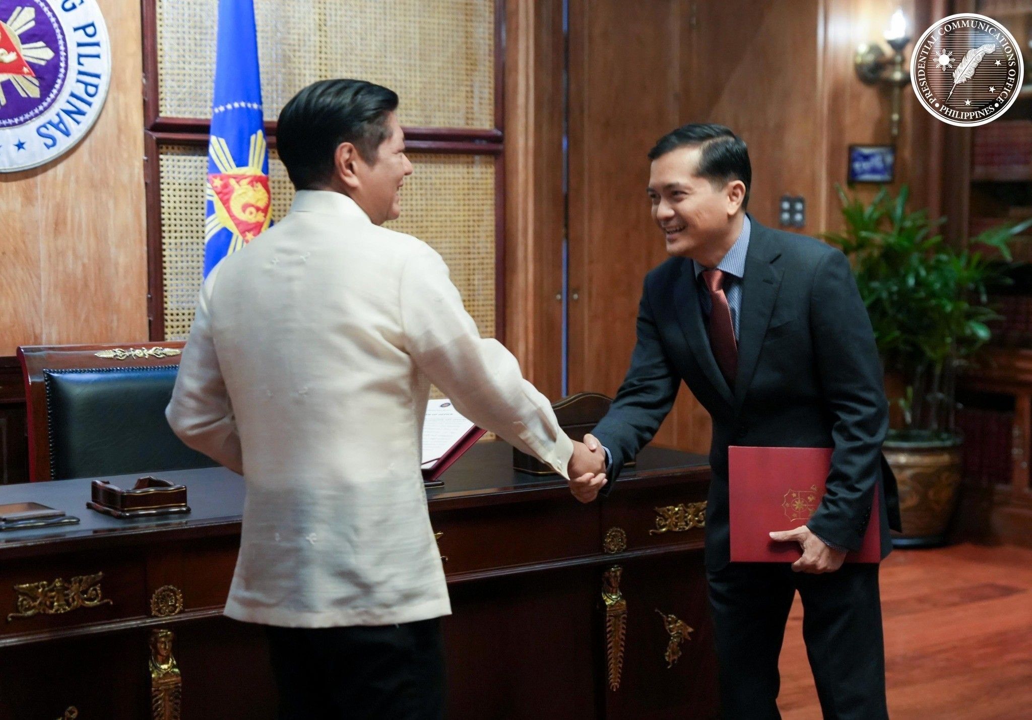 PCO Chief Ruiz namumurong masibak?