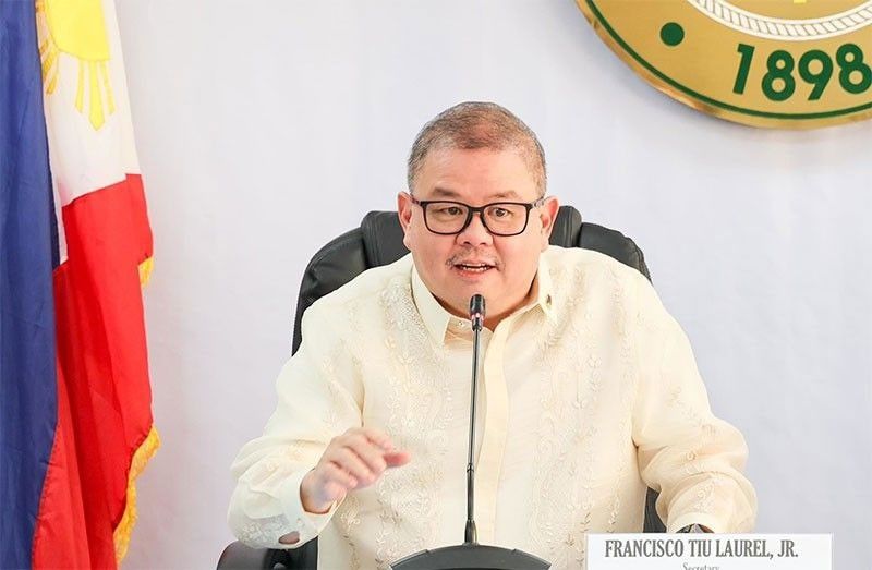 Agriculture chief backs retention of tariff until next harvest