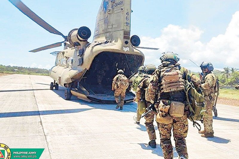 US defense chief lauds Philippines for standing up to China