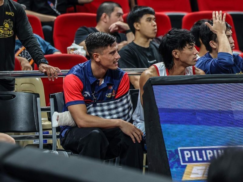Rain or Shine rookie out for rest of Philippine Cup due to hand injury
