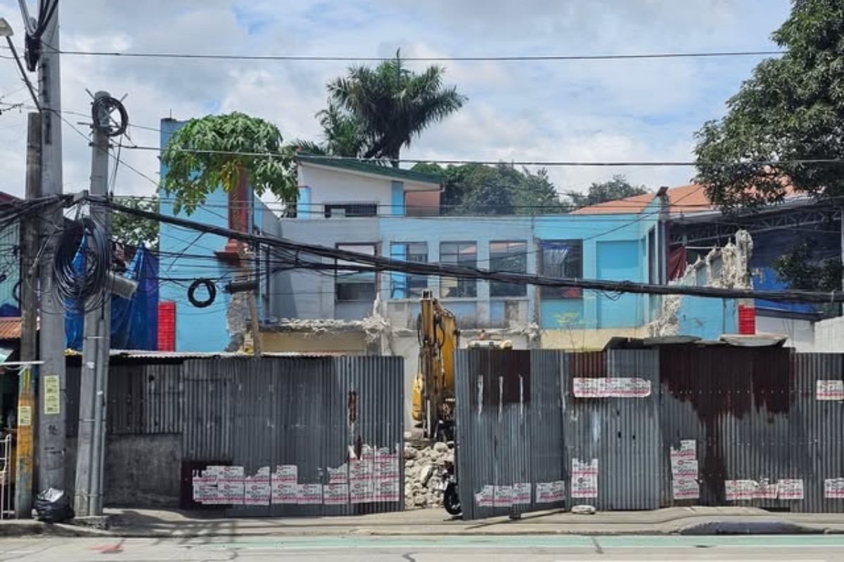 Century-old fire station in Manila demolished