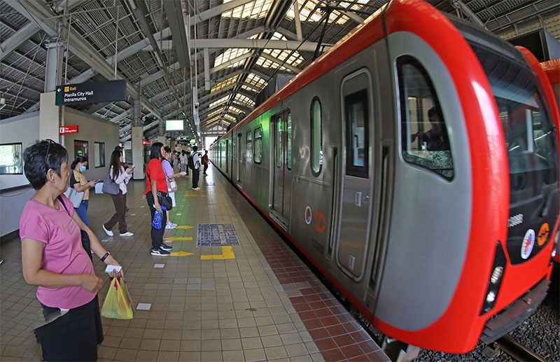 LRT-1 offers free rides tomorrow